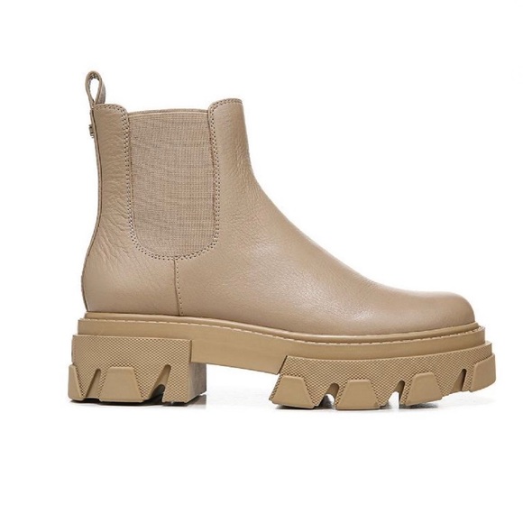 Sam Edelman Daelyn Lug Sole Leather Bootie - Picture 3 of 9